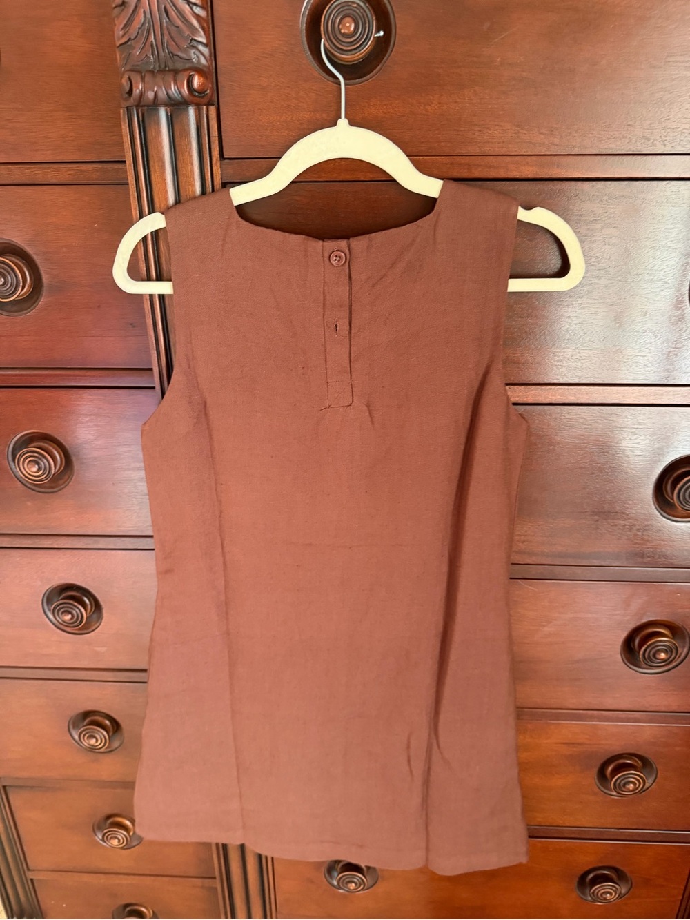 Sleeveless Brown Linen Shift Dress - Julia Amory Brand - Picture 2 of 2